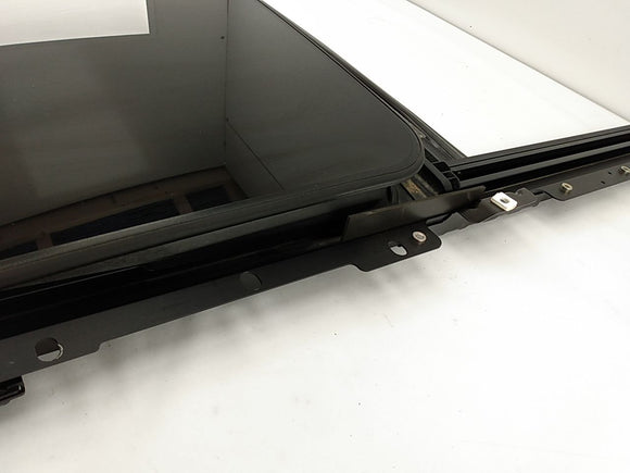 Jaguar XJ8L Power Moonroof Assembly