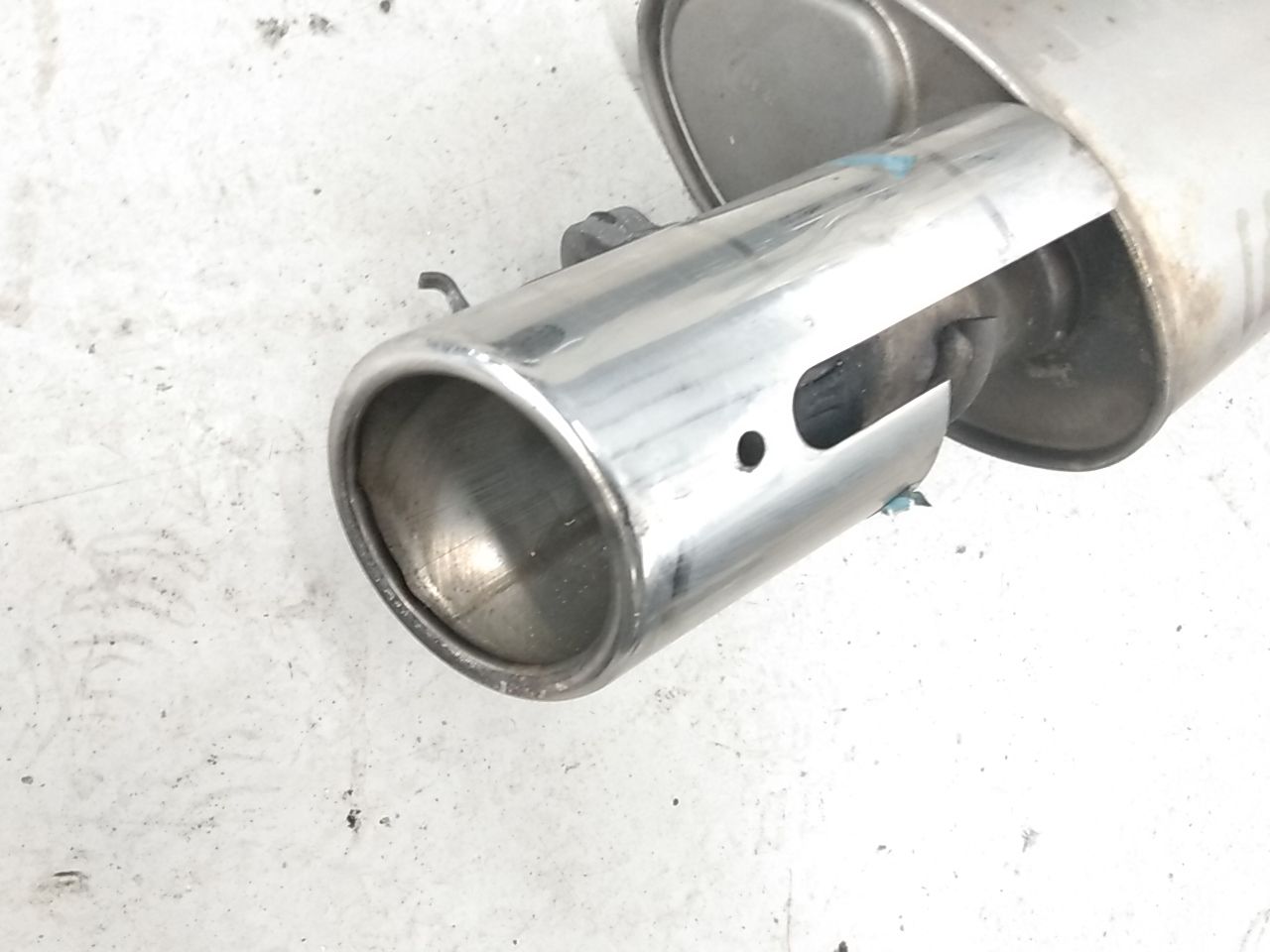 Jaguar XJ8L Right Rear Muffler