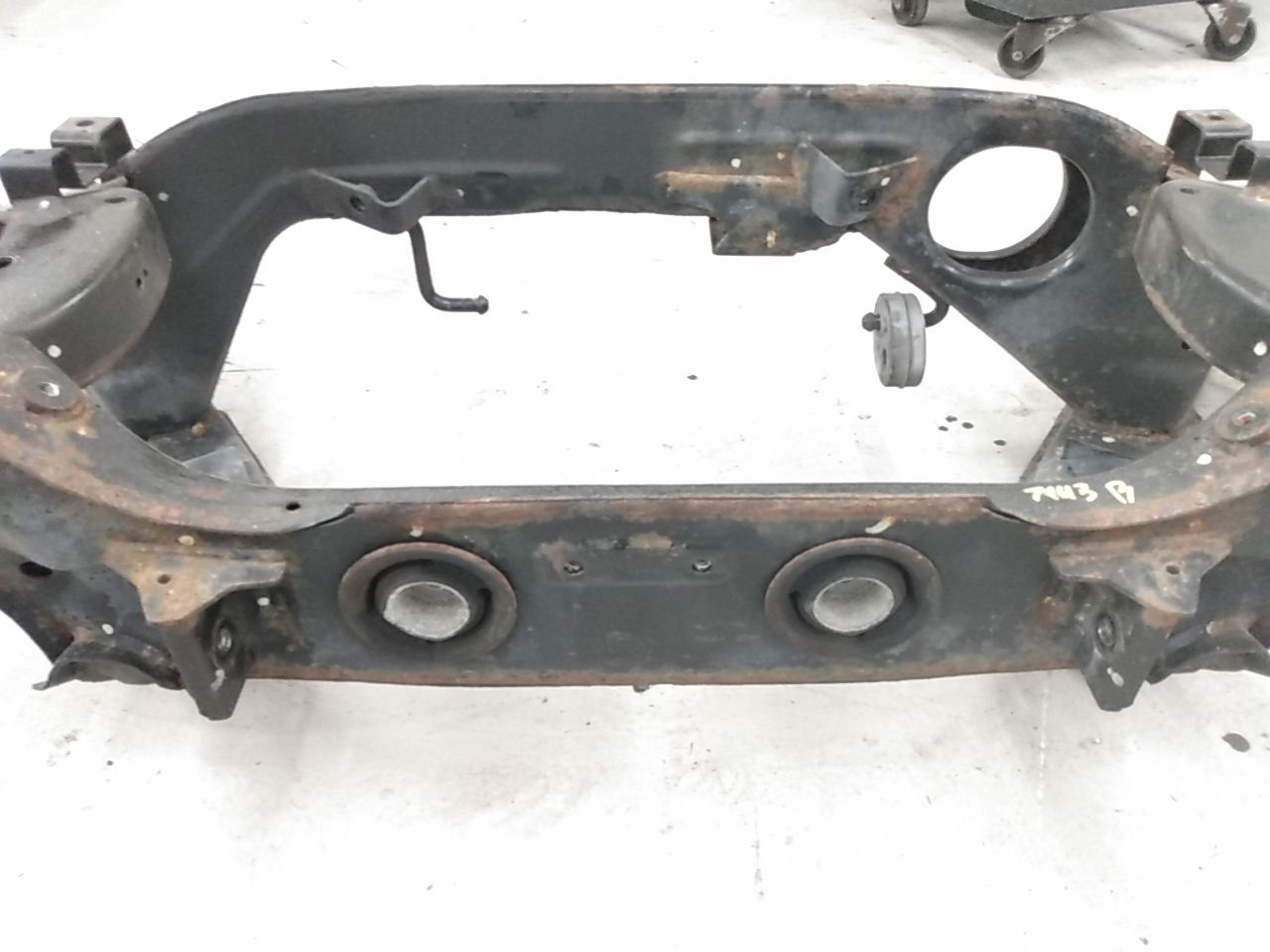 Jaguar XJ8L Rear Suspension Subframe Crossmember