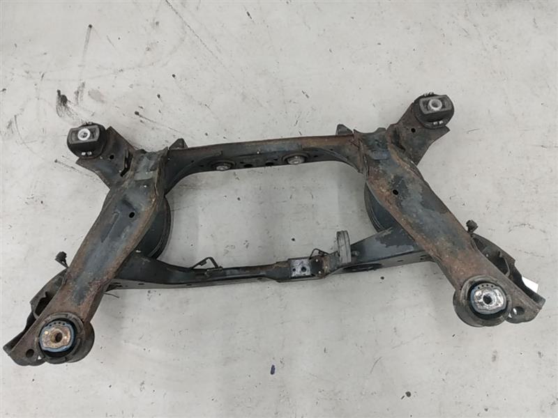 Jaguar XJ8L Rear Suspension Subframe Crossmember