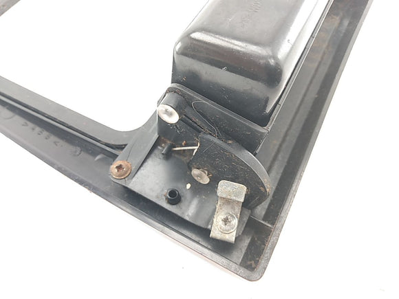 Land Rover 4.0SE Ash Tray And Center Dash Trim