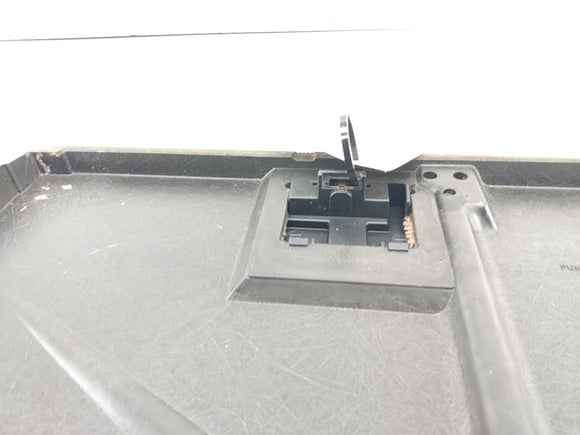 Land Rover 4.0SE Rear Floor Storage Cover **AS-IS**