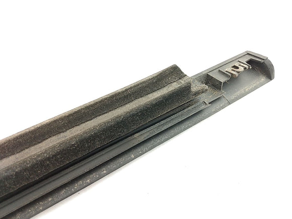 Land Rover 4.0SE Rear Left Door Window Sweep