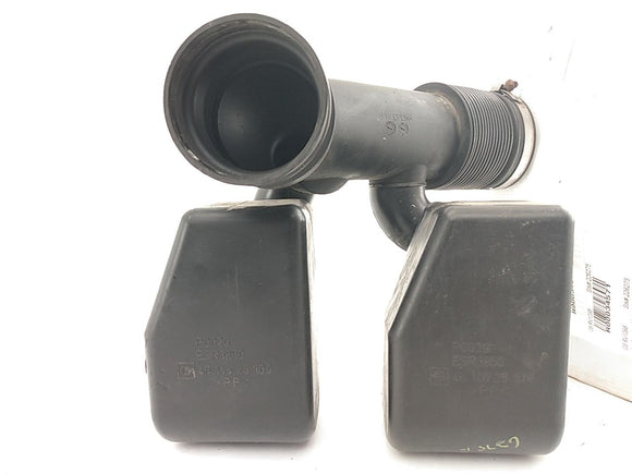 Land Rover 4.0SE Air Intake Resonator