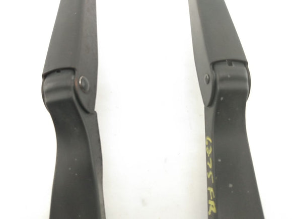 Land Rover 4.0SE Front Wiper Arm Set