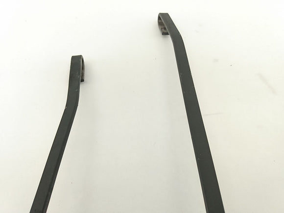 Land Rover 4.0SE Front Wiper Arm Set