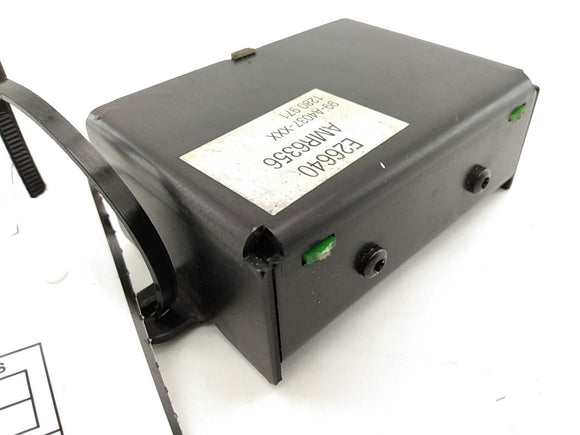 Land Rover 4.0SE Rear Right Door Speaker Amplifier