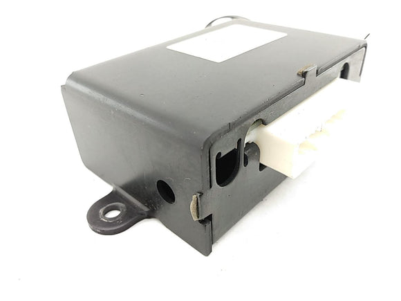 Land Rover 4.0SE Rear Left Door Speaker Amplifier