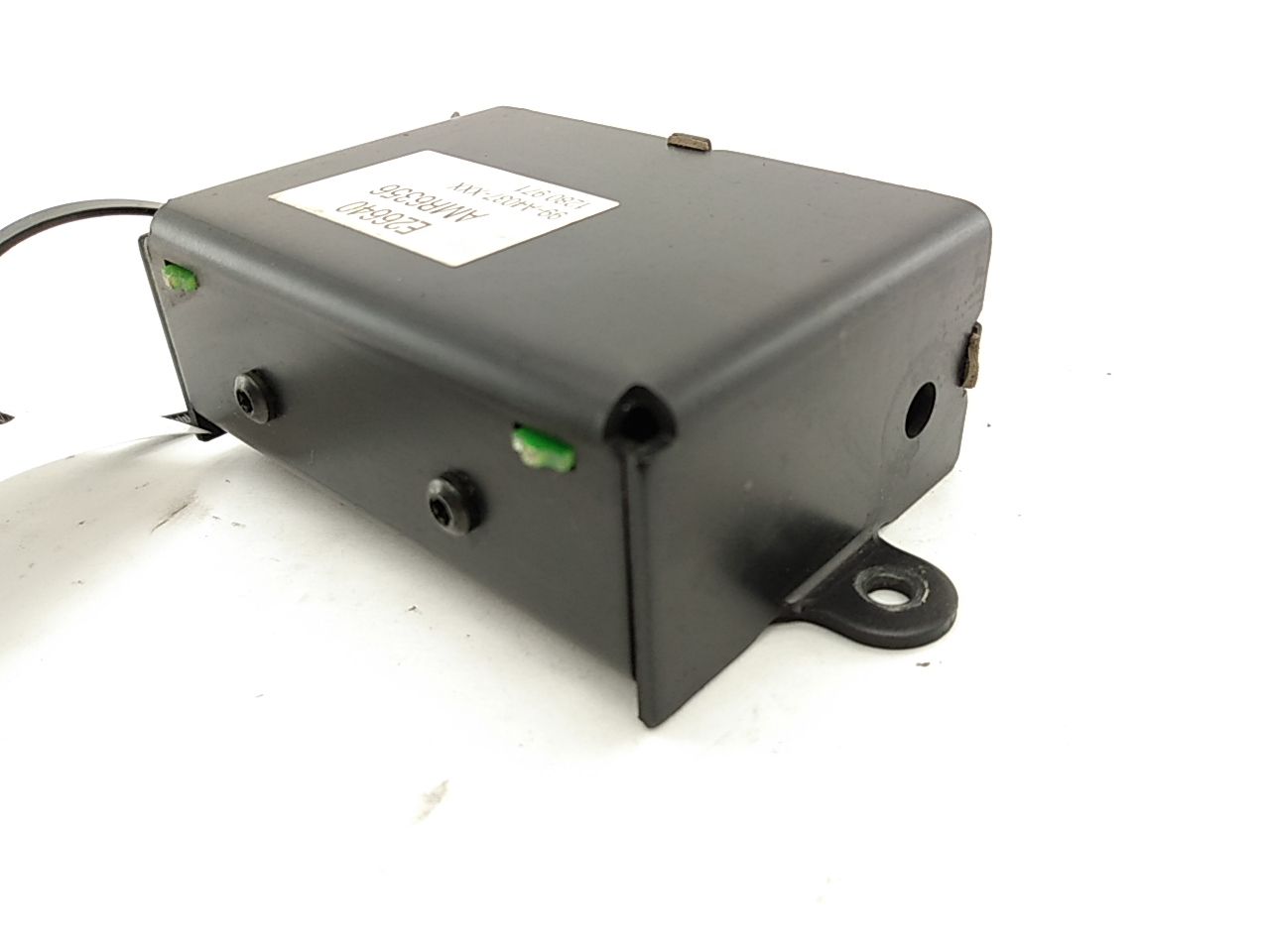 Land Rover 4.0SE Rear Left Door Speaker Amplifier
