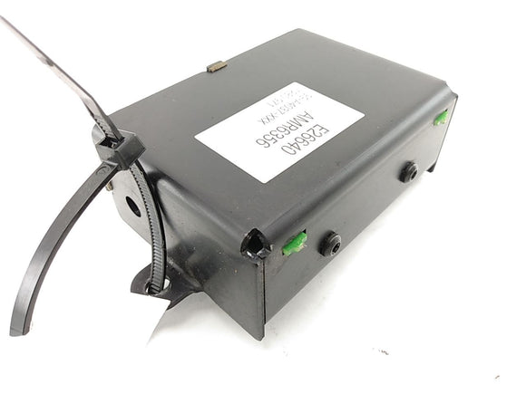 Land Rover 4.0SE Rear Left Door Speaker Amplifier