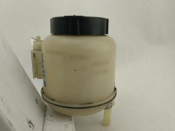 Infiniti G37 Power Steering Fluid Reservoir
