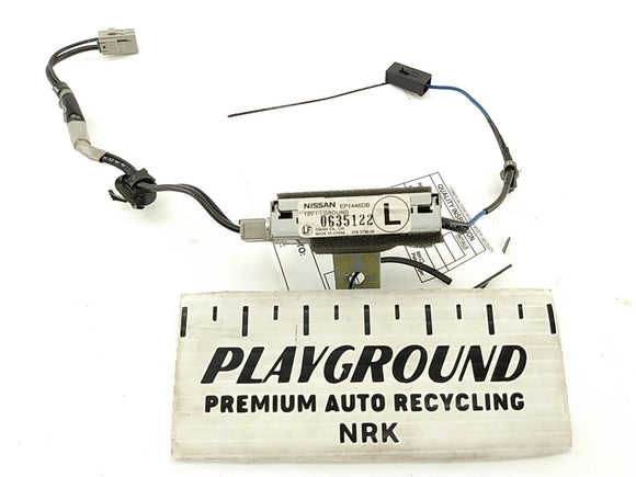 Infiniti G37 Radio Antenna Module