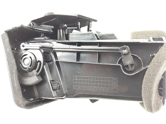 Infiniti G37 Front Right Vent