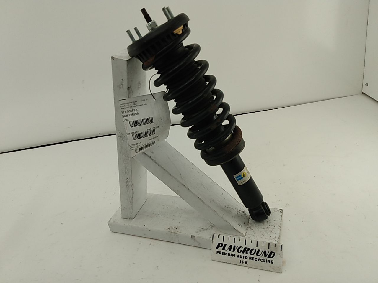 Jaguar XF Rear Right Strut Assembly