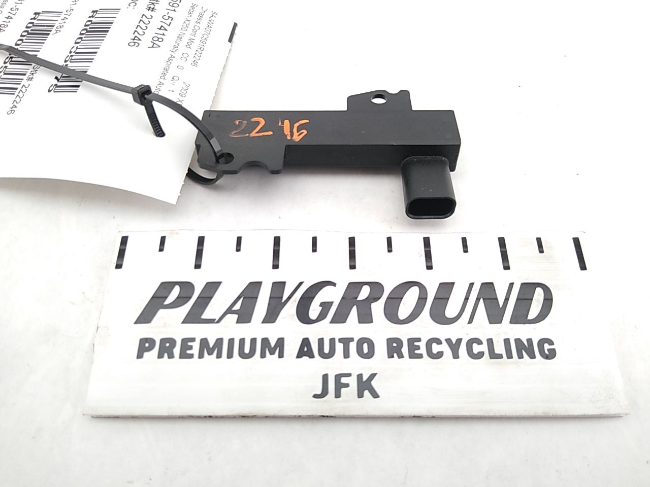 Jaguar XF Keyless Entry Antenna Receiver