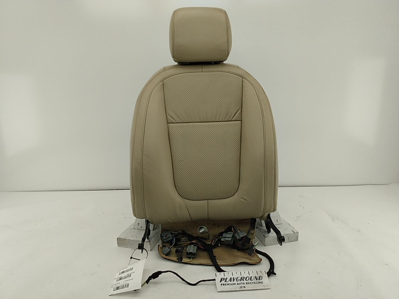 Jaguar XF Right Front Seat Top Section