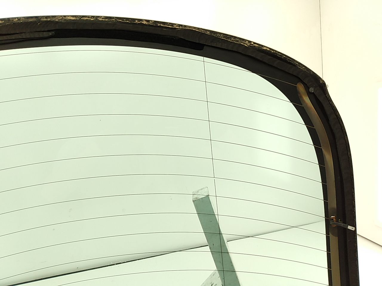 Jaguar XF Rear Glass