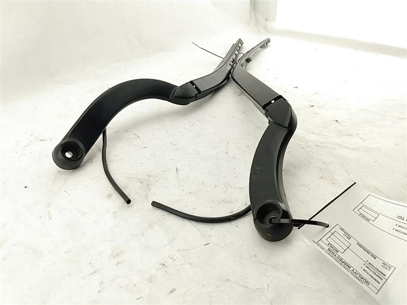 Jaguar XF Front Wiper Arm Set