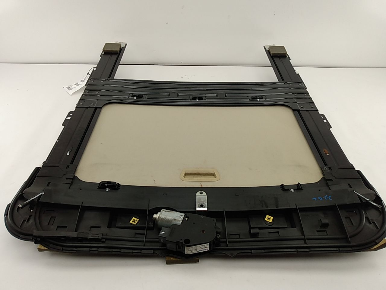 Jaguar XF Sunroof Assembly | Playground PAR