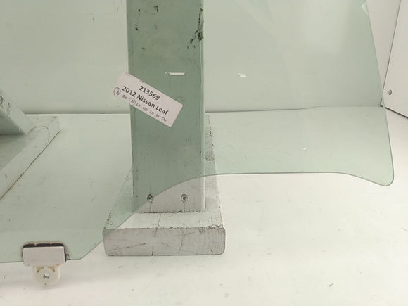 Nissan Leaf Front Right Door Glass