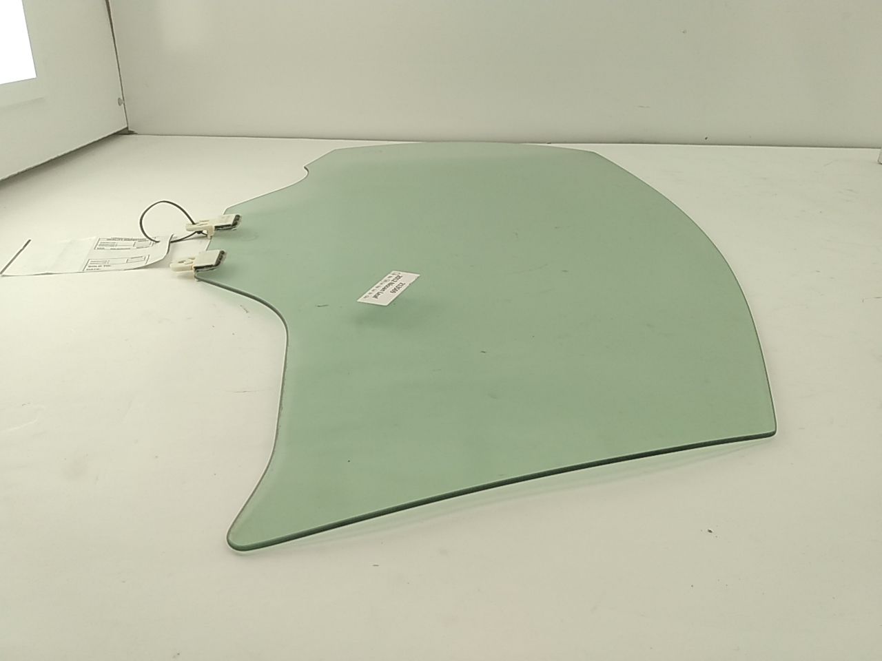 Nissan Leaf Front Right Door Glass