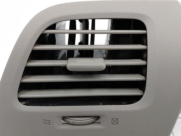 Nissan Leaf Front Right Dash Air Vent