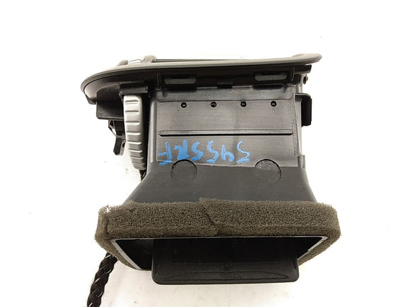 Porsche Cayenne Front Right Dash Vent