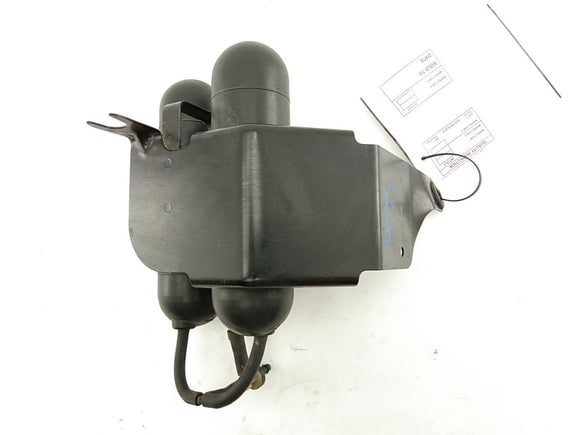 Jaguar XK8 Vacuum Switching Valve & Tank Assembly