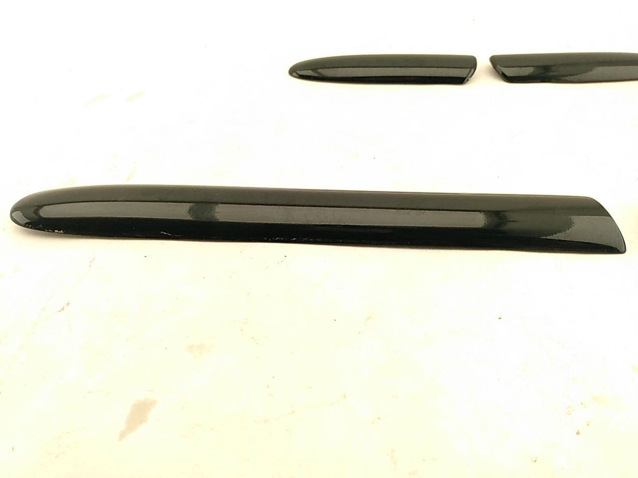 Jaguar XK8 Fender Moulding (Set Of 4)