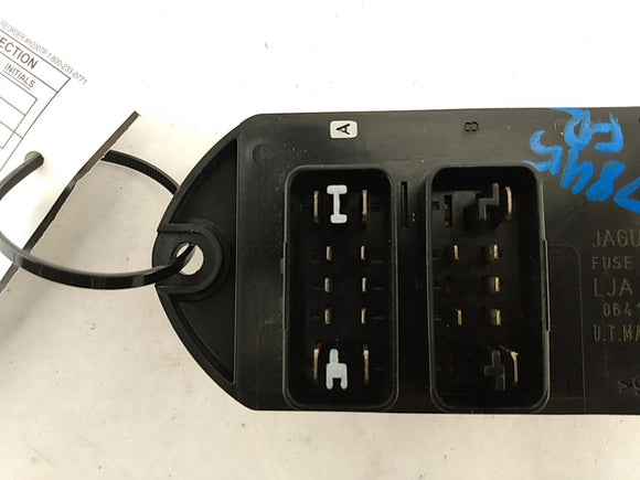 Jaguar XK8 Front Right Fuse Box