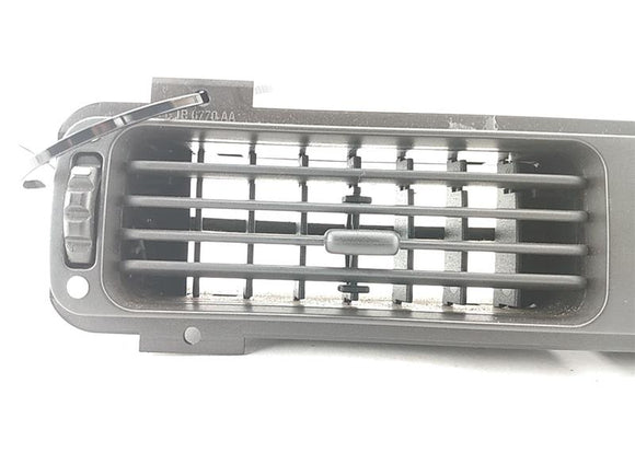 Jaguar XK8 Front Center Dash Air Vents