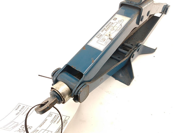 Mitsubishi 3000GT Vehicle Jack