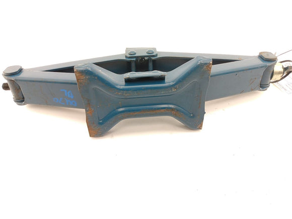 Mitsubishi 3000GT Vehicle Jack