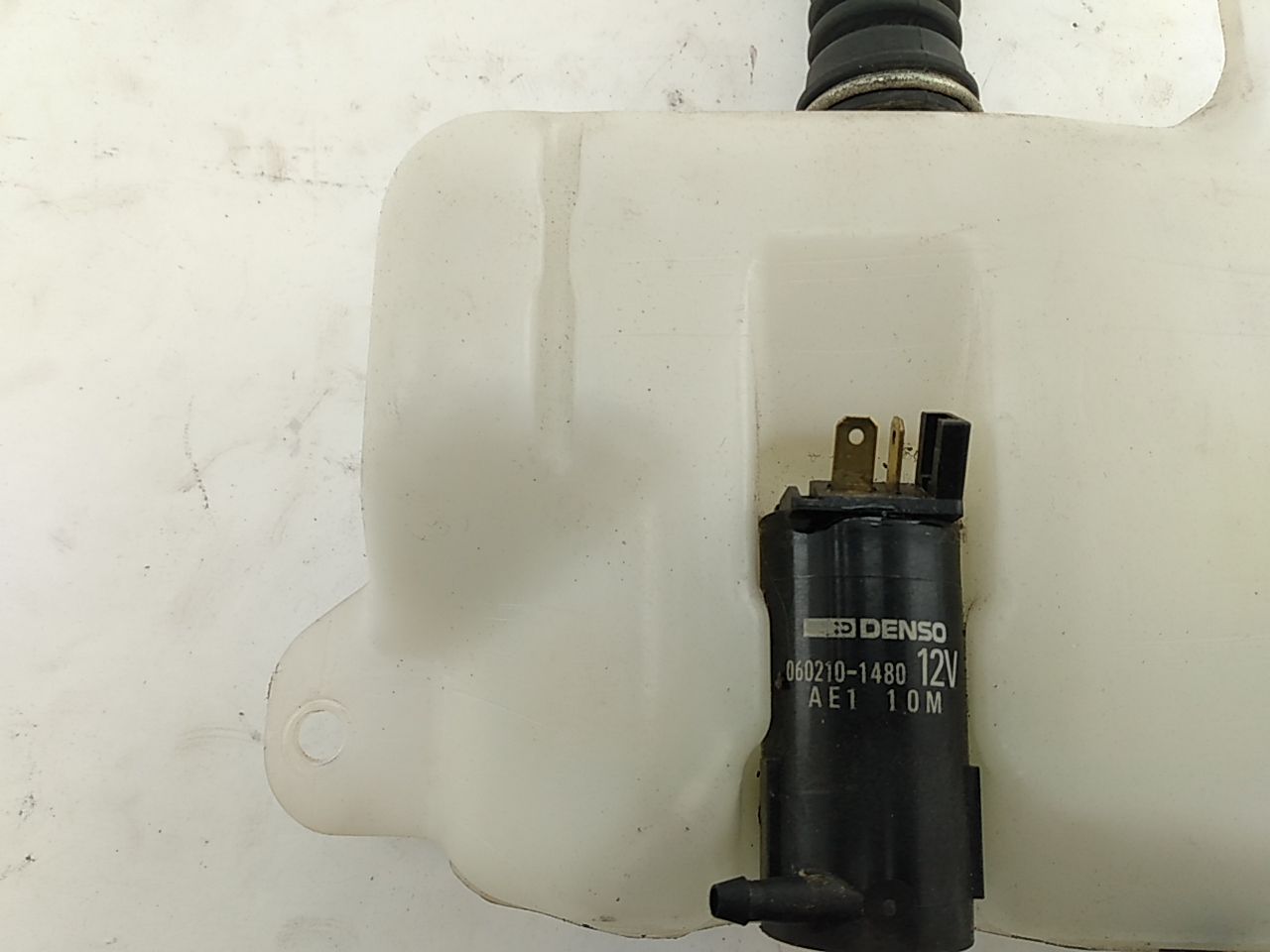 Mitsubishi 3000GT Rear Washer Fluid Reservoir & Motor