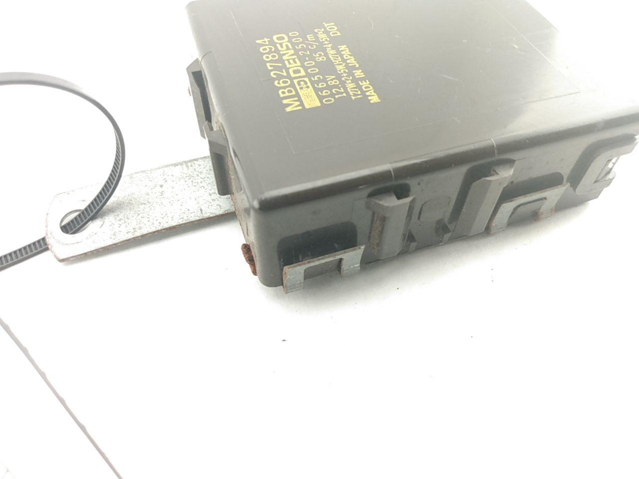 Mitsubishi 3000GT Flasher Relay Module