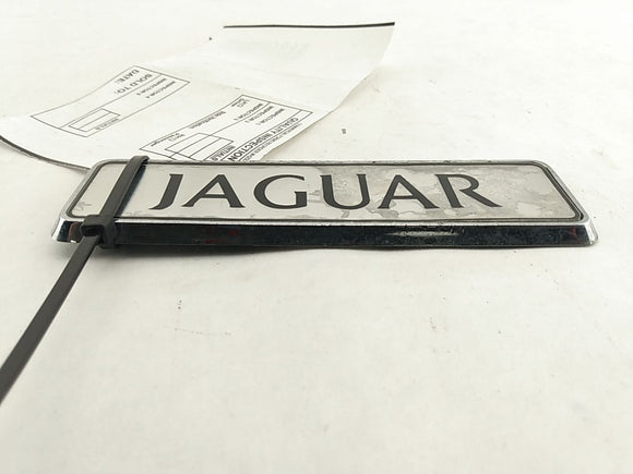 Jaguar XJ6 Trunk Jaguar Badge