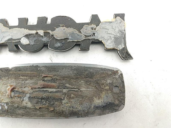 Jaguar XJ6 Front Right Fender Jaguar Badges