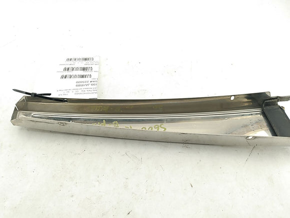 Jaguar XJ6 Right B-Pillar Outer Chrome Trim