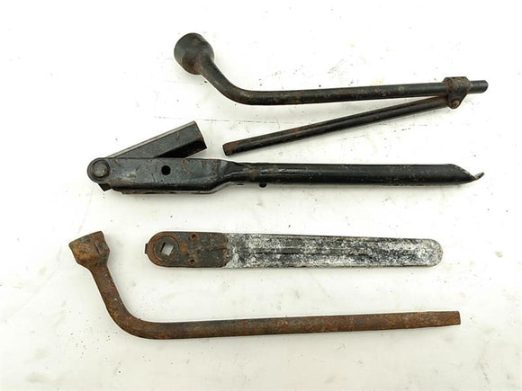 Jaguar XJ6 Vehicle Jack & Tools (Set Of 5 Pieces)