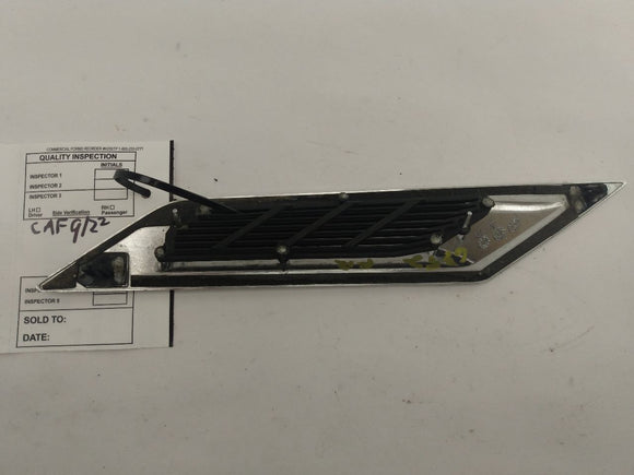 Cadillac CTS Front Right Chrome Fender Moulding
