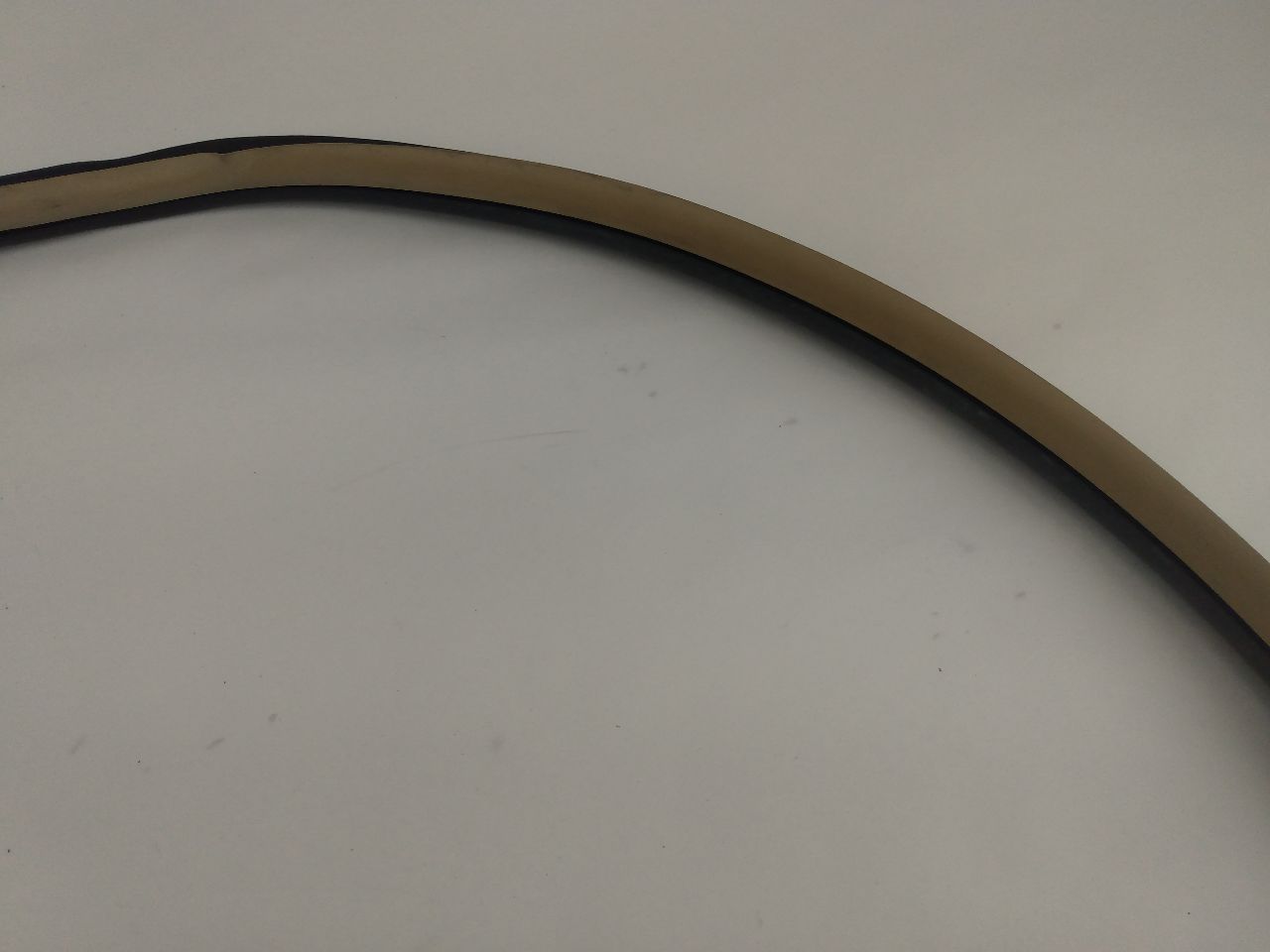 Cadillac CTS Front Right Door Seal