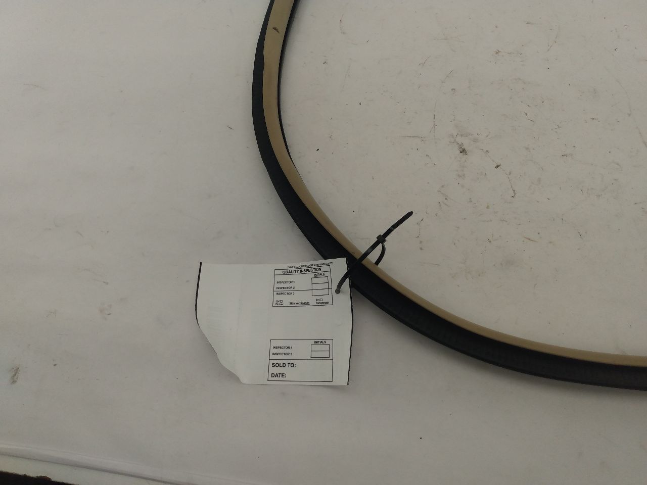 Cadillac CTS Front Right Door Seal