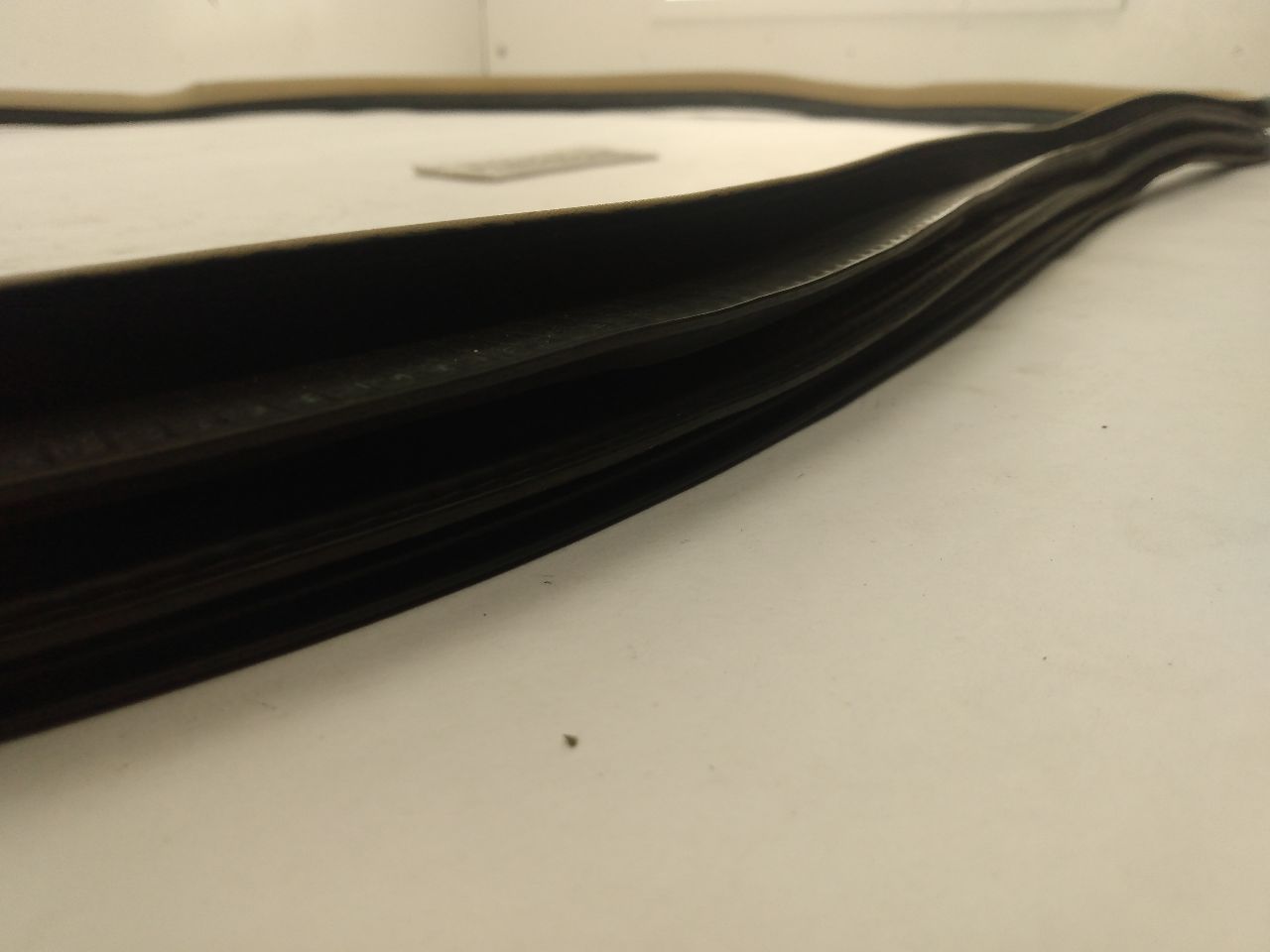 Cadillac CTS Front Right Door Seal