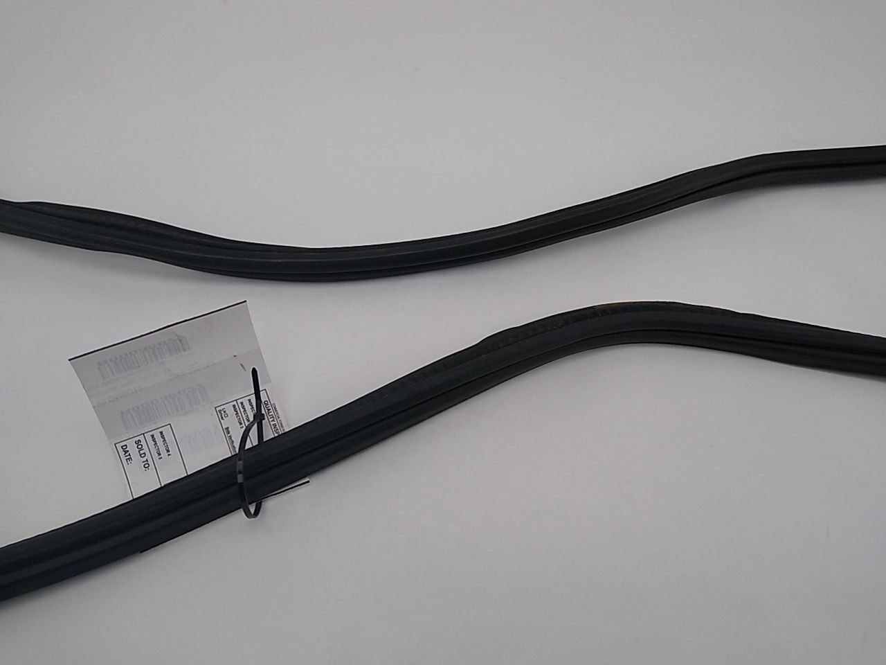 Cadillac CTS Liftgate Seal