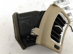 Cadillac CTS Front Right Outer Air Vent Assembly - 0