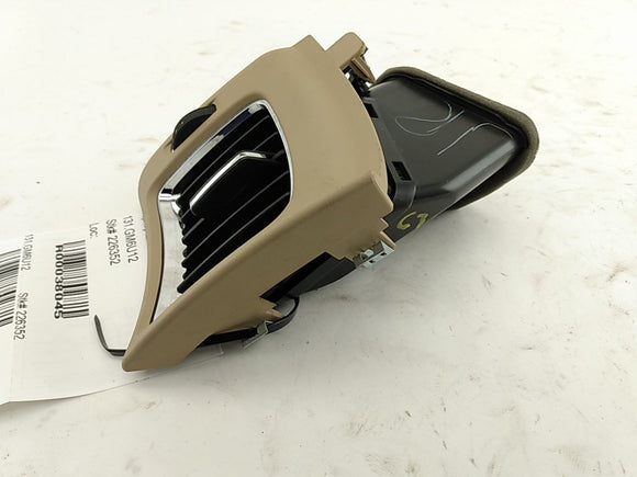 Cadillac CTS Front Right Outer Air Vent Assembly
