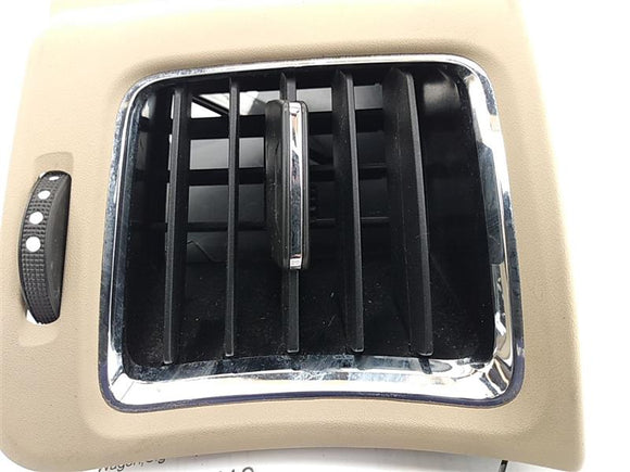 Cadillac CTS Front Right Outer Air Vent Assembly