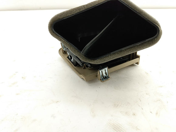 Cadillac CTS Front Right Outer Air Vent Assembly