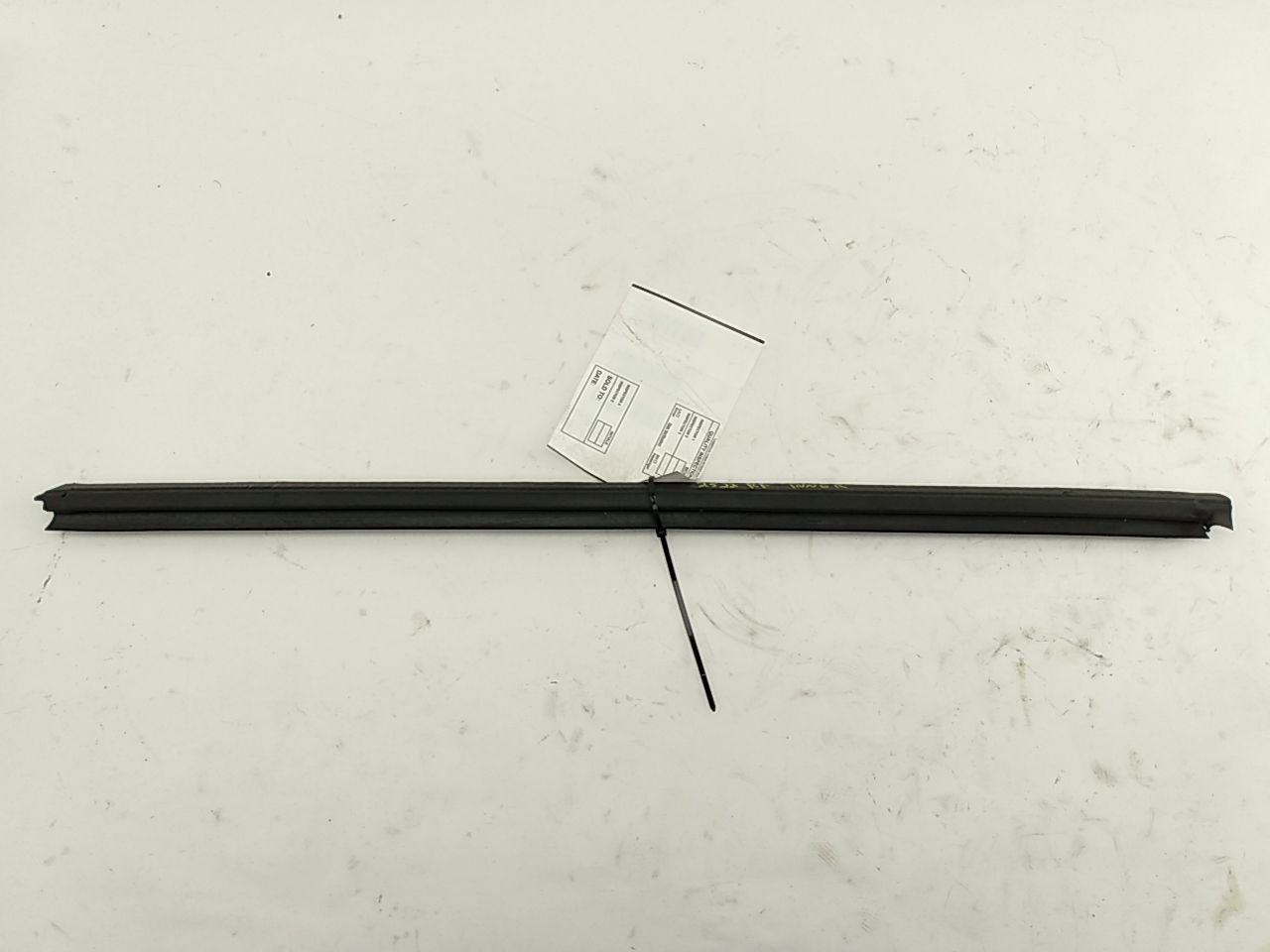 Saab 9-5 Front Right Door Inner WIndow Seal