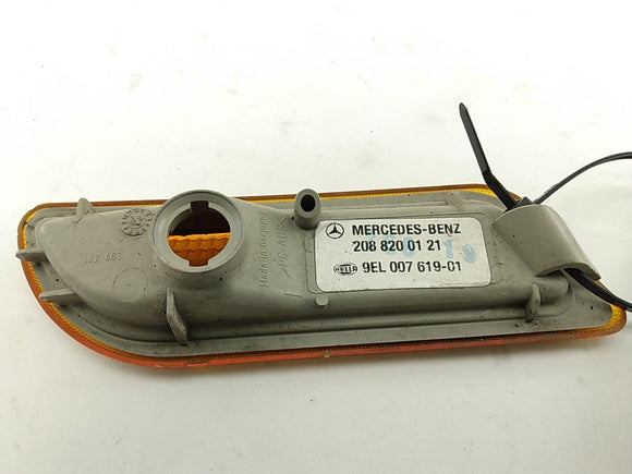Mercedes CLK320 Front Left Bumper Side Marker Lamp